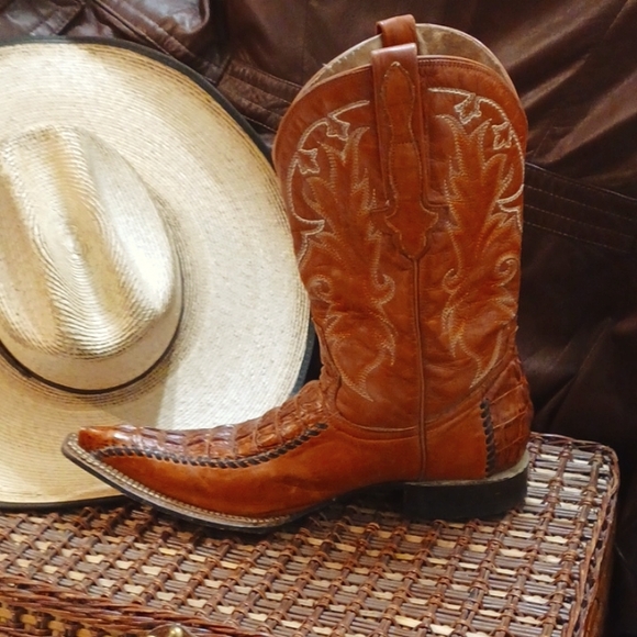 BOTAS AGUILA REAL Exotic Alligators Cowboy Boots - Picture 12 of 14